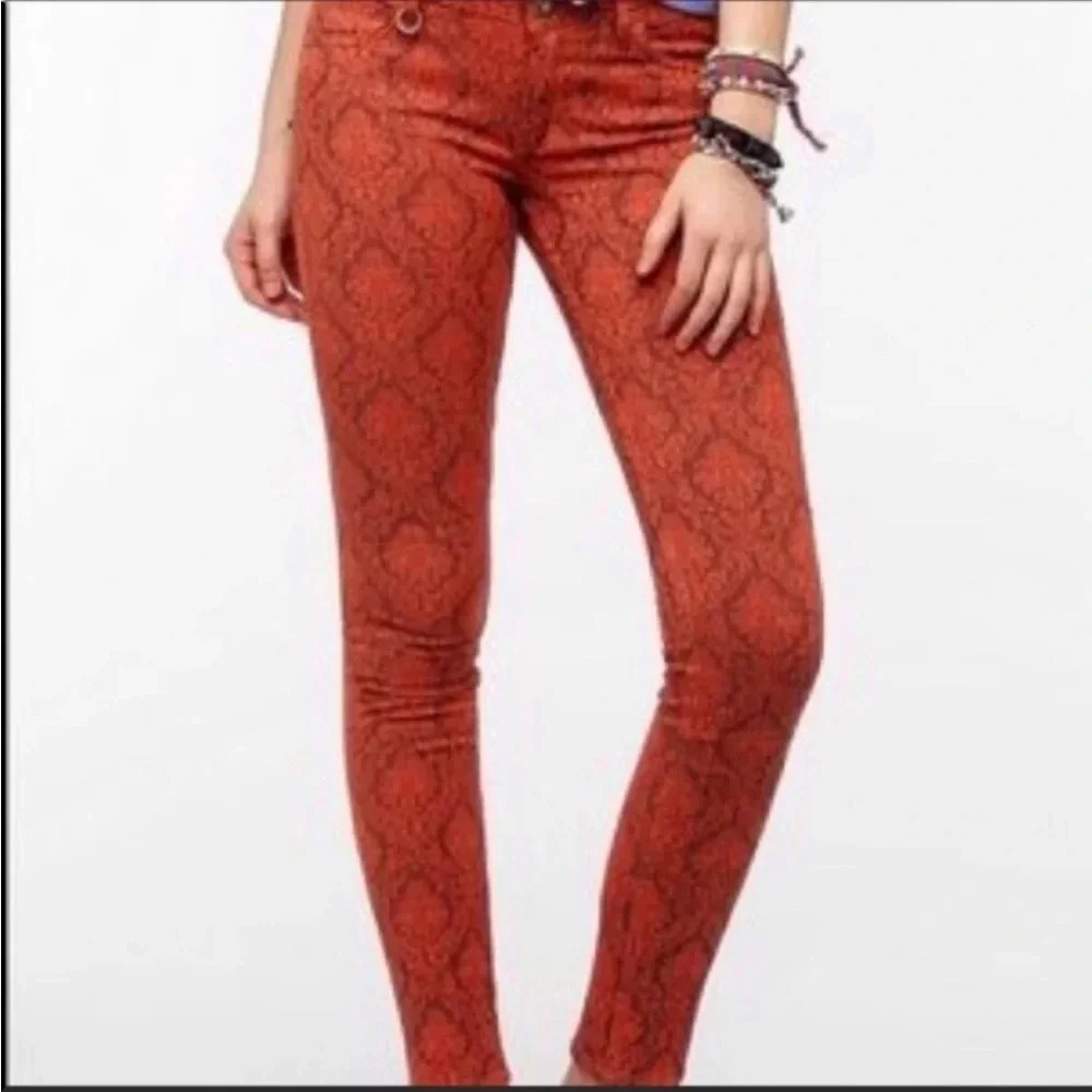 Neuw Razor Skinny Baroque Pattern Jeans Size 24 / 6
